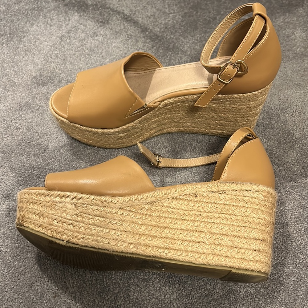 women size 8 1/2 wedges bought from boutique